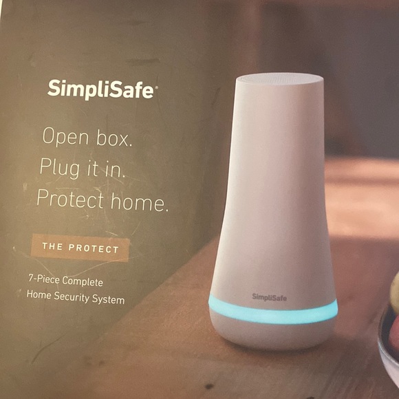 SimpliSafe Other - 7 piece complete home security system from Best Buy.